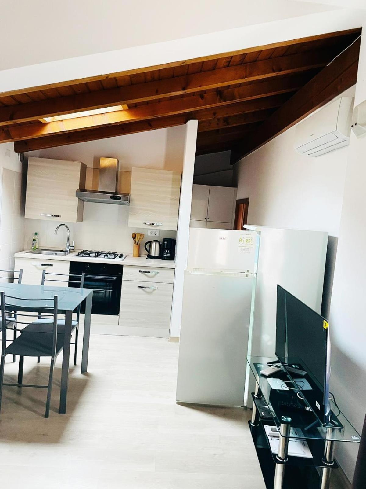 Casa Cico Apartment มัลเชซิเน ภายนอก รูปภาพ